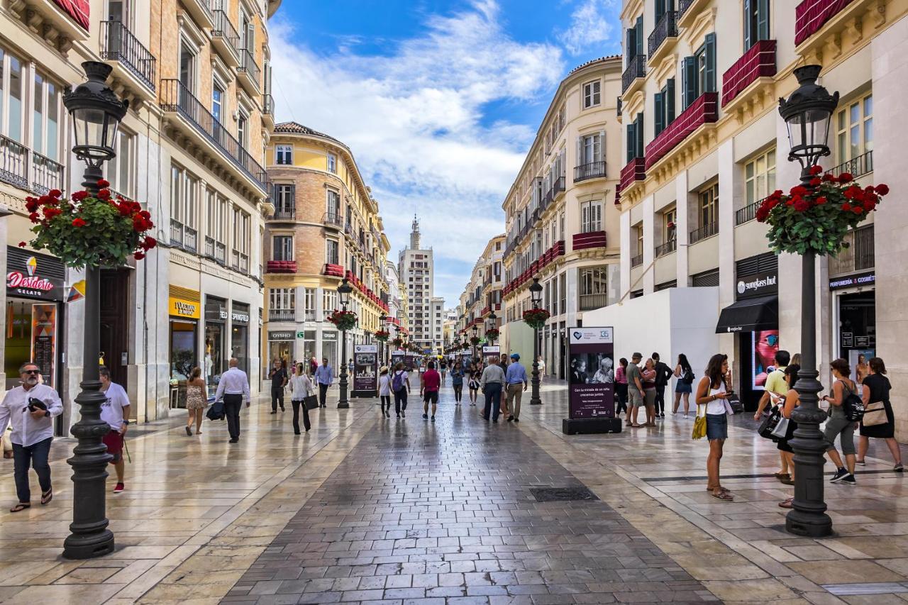 Modern Haven For Urban Explorers By Rems Malaga Bagian luar foto